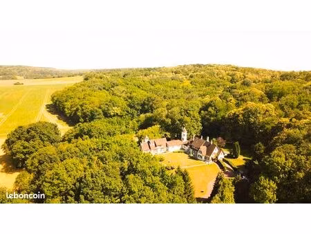 manoir de caractère – domaine de 2 3 ha – cadre exceptionnel aux portes de paris