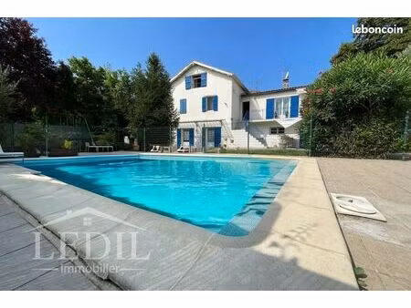maison 7 pièces 150 m²