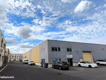local d'activite 1196 m² bezons