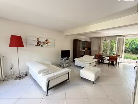 maison 5 pièces 109 m²