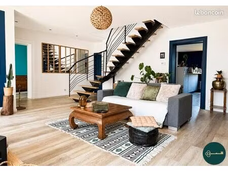 maison de village 8 pièces 210 m²