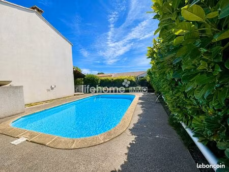 villa 5 pièces 90 m²