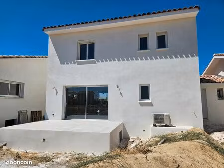 villa marsillargues