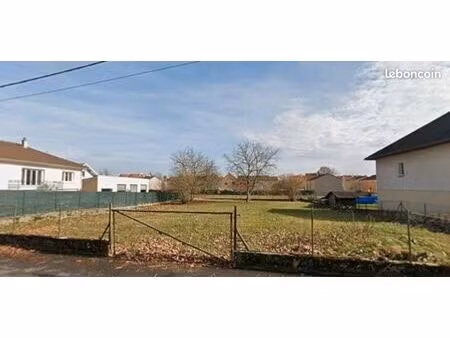 terrain constructible viabilisé 909 m² – saint-dizier