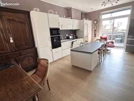appartement 4 pièces 119 m²