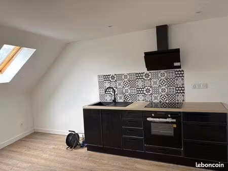 studio de 30m2 à 200 m centre ville idéalement placé