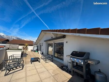 duplex t4 récent et lumineux  avec grande terrasse sans vis à vis  vue dégagée sur le verc