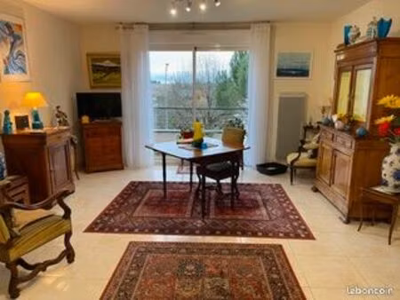 appartement à louer loches  avec parking privé 2 voitures