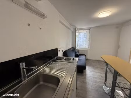 studio 1 pièce 13 m²