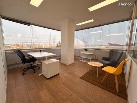 bureau à louer cergy 16m2 / meublé  prêt à bosser