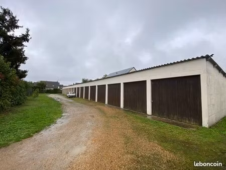 garage / box saint cyr sur loire