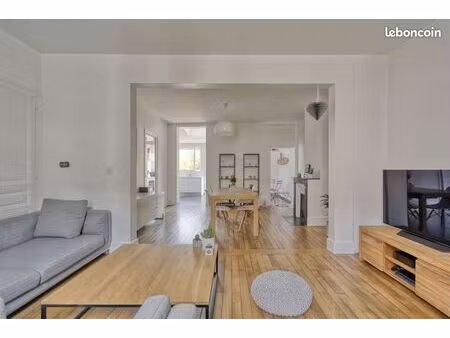 maison 6 pièces 143 m²
