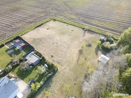 2 grands terrains 1152 et 1371m2 proche centre