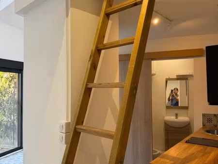 studio 16 m2 avec mezzanine de 6m2 et terrasse 20m2