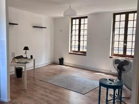 charmant t2 à vendre- centre historique figeac