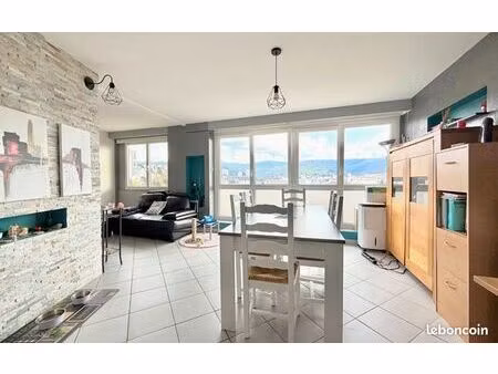 appartement 5 pièces 80 m²