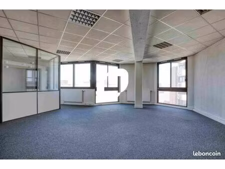 bureau 245 m²