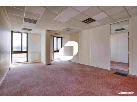 bureau 248 m²