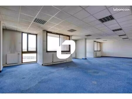 bureau 471 m²