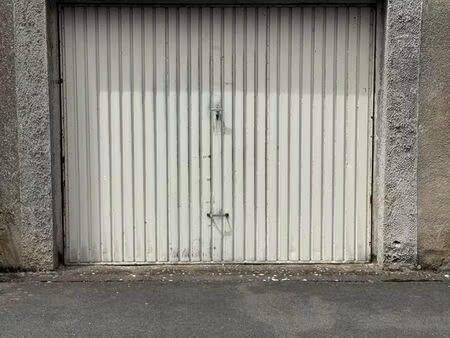 box garage