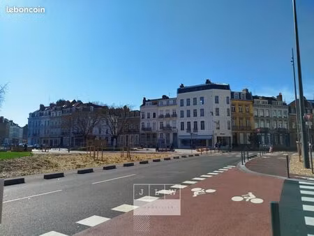 local d'activité 115 m²
