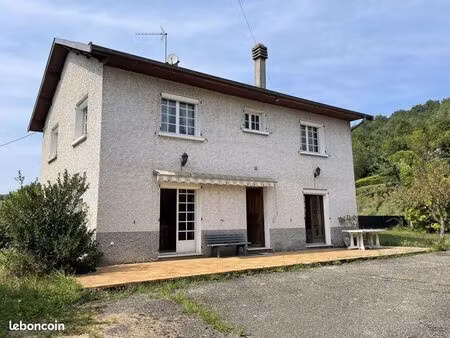 maison 5 pièces 140 m²