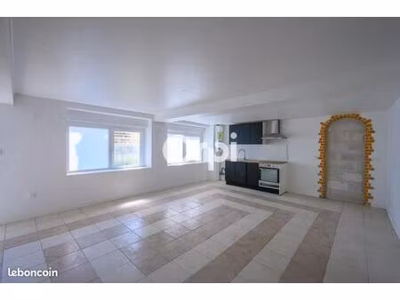 maison 1 pièce 96 m²