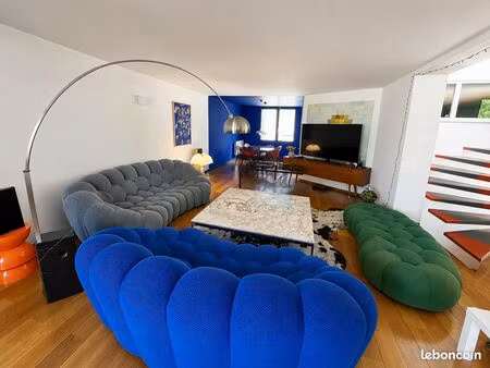 maison de caractère de 196 m² avec jardin et terrasse tropézienne – en plein cœur de ville