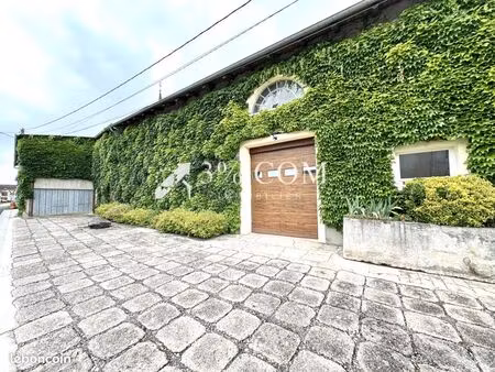 maison de village 12 pièces 300 m²