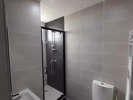 chambre meublée