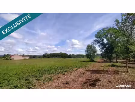 terrain 2677 m² caillac