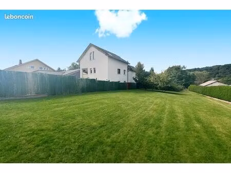 terrain 1242 m² falck
