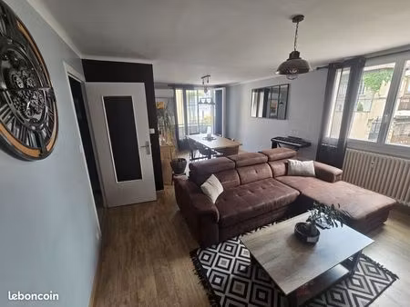 appartement 3 pièces 75m2  garage + 2 balcon quartier la valette