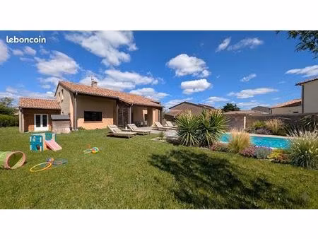 maison 7 pièces 208 m²