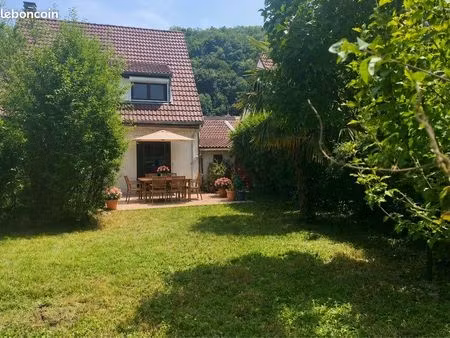 maison familiale avec jardin