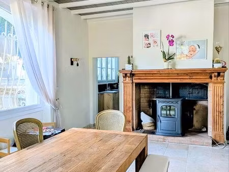 maison de maître avec puits dans nérac