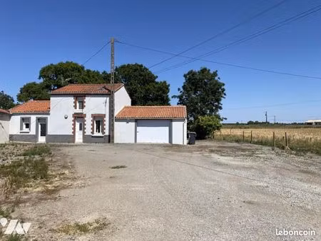 maison 68 m² st christophe la couperie