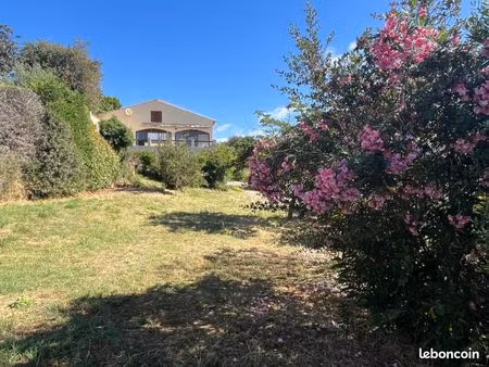 villa 7 pièces 202 m²