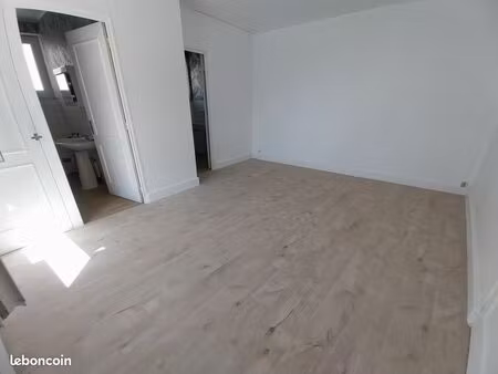appartement t1 clim centre marmande 27m²