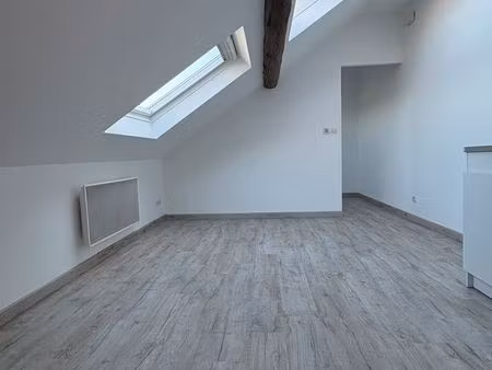 ◊ studio 22 m²  petit prix / excellent état  immeuble calme  dpe classe c  ges classe a
