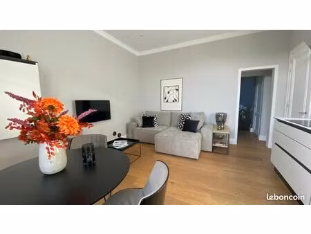 beau t2 40m² centre de tours