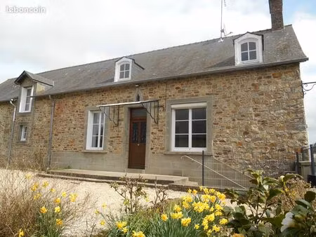 maison a montsurs
