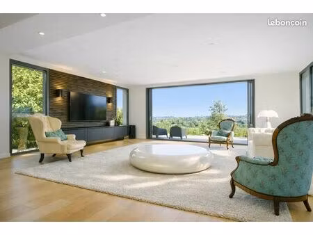 t5/6 – villa de 170m²- dans un écrin de verdure  au calme absolu  elle offre un cadre de v