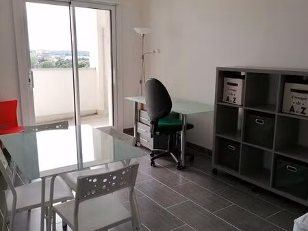 appartement meublé 25m² + balcon à vandoeuvre