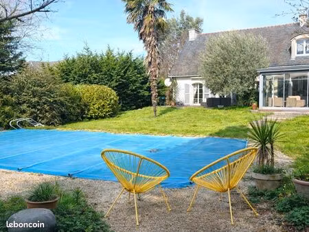 grande maison +bâtiment agricole +plus grand terrain