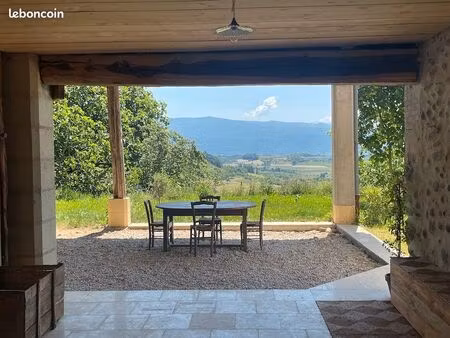 ferme rénovée en deux habitations avec vue exceptionnelle sur le vercors