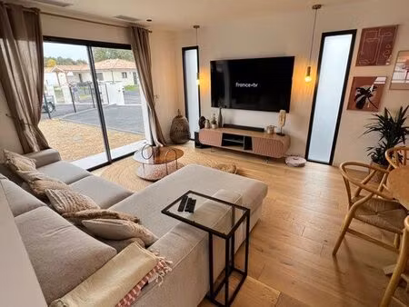 maison f5 piscine chauffée  clim et t2 loué
