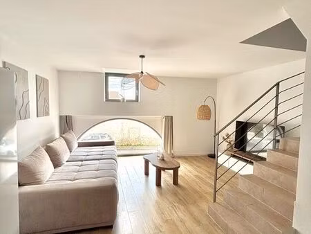 superbe duplex 4 pièces de 75m2 - rénové récemment