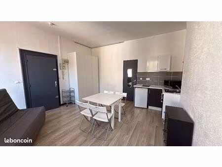 studio 1 pièce 26 m²
