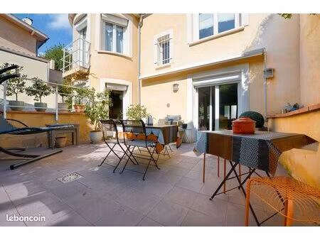 toulouse - cote pavée - proche bd deltour  maison de 128m² élevée sur une parcelle de 240m